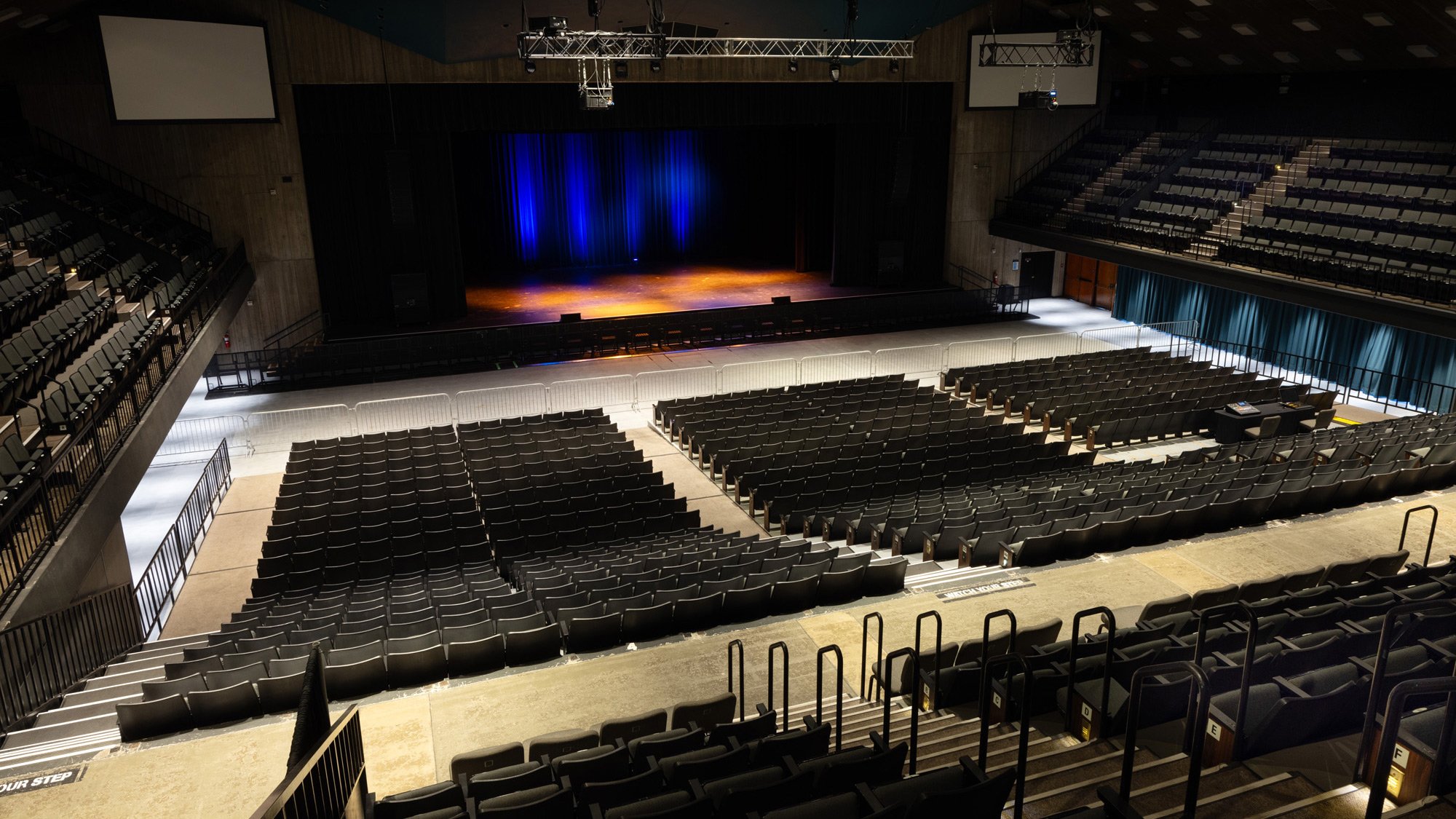 Redding-Civic-Auditorium-Interior